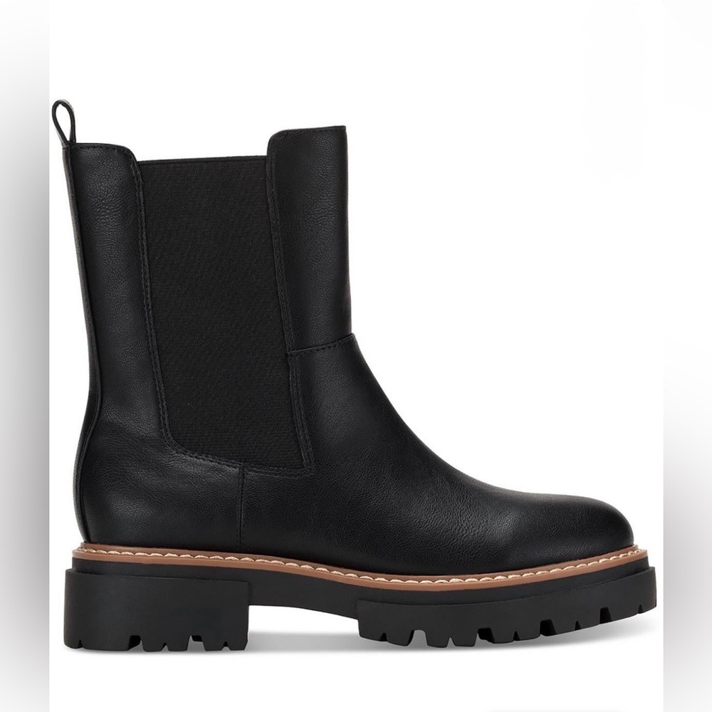 NWT Sun + Stone Burklee Faux Leather Side Zip Ankle Booties